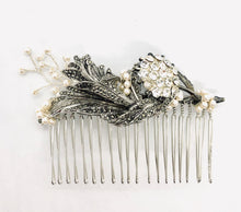 Load image into Gallery viewer, OLIVIA Hair Comb