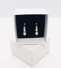 Load image into Gallery viewer, SYLVIA Earrings